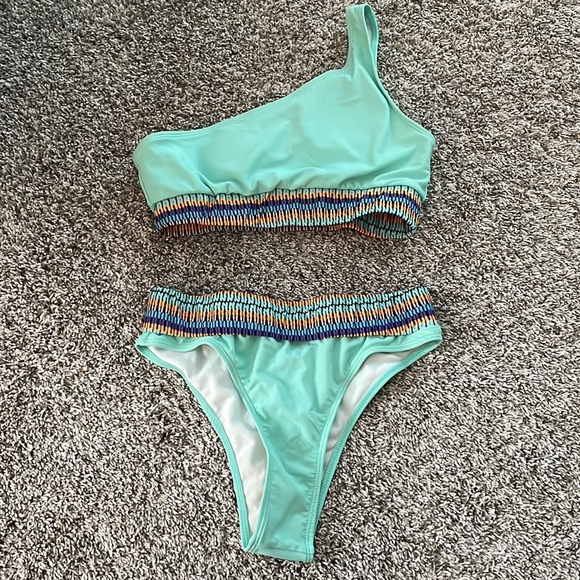 Colorful Bikini Set - Picture 2 of 6